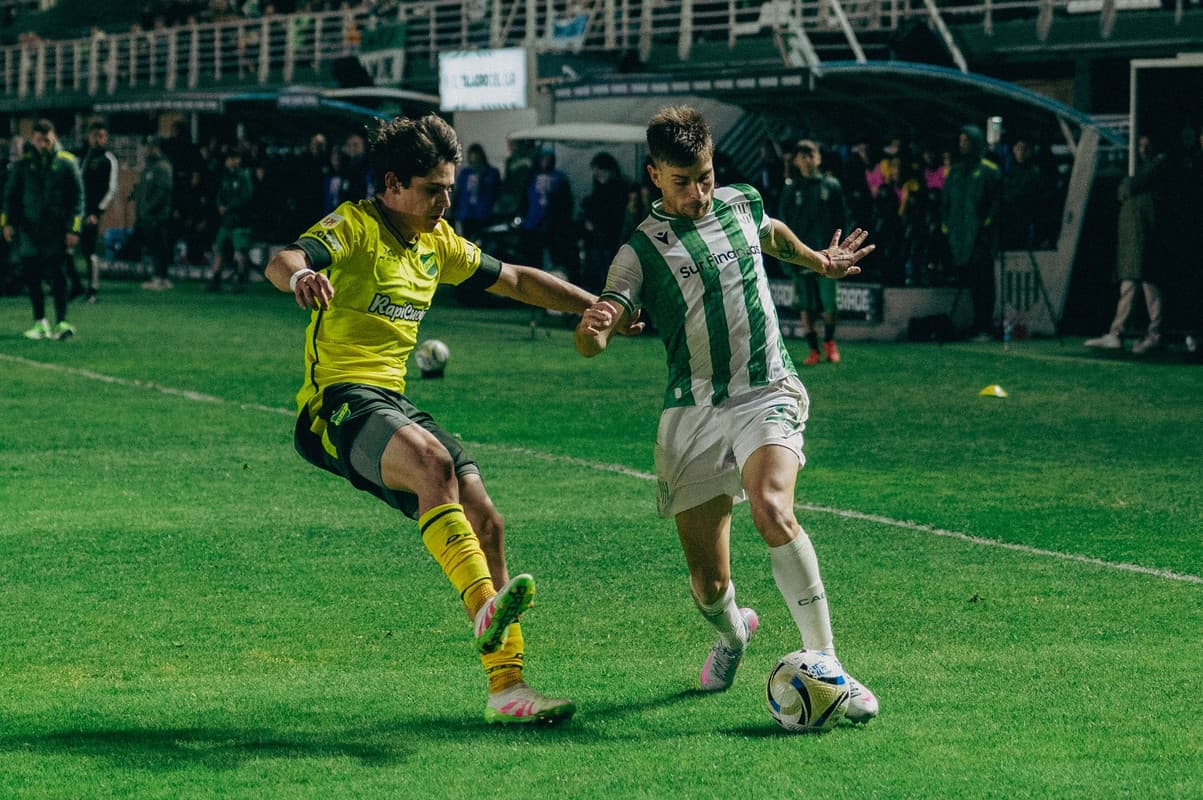 Banfield intentó, pero no pudo romper el empate