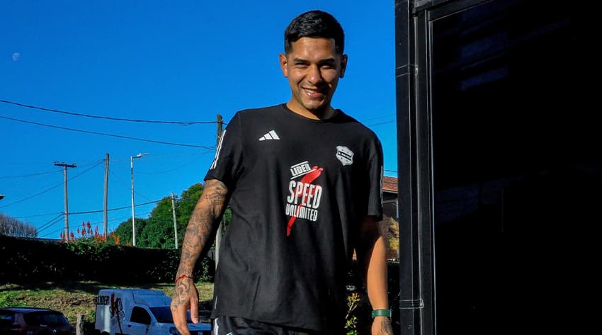 Riestra metió doblete en el mercado: dos refuerzos para el segundo semestre