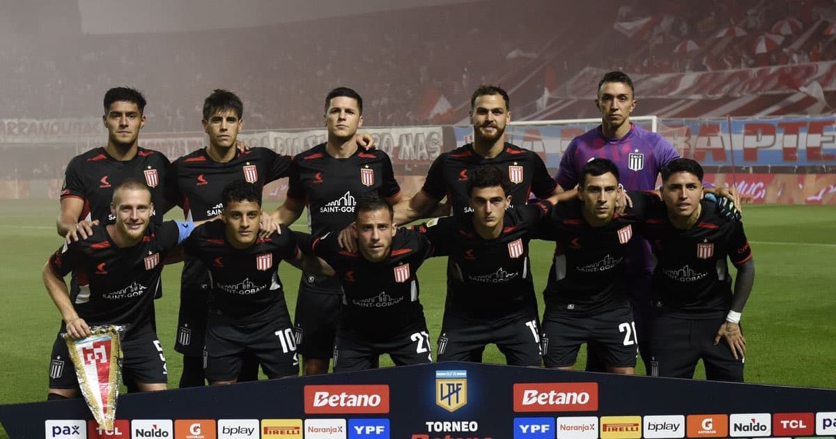 Estudiantes recibe a Huracán en un partido clave para el futuro de Domínguez