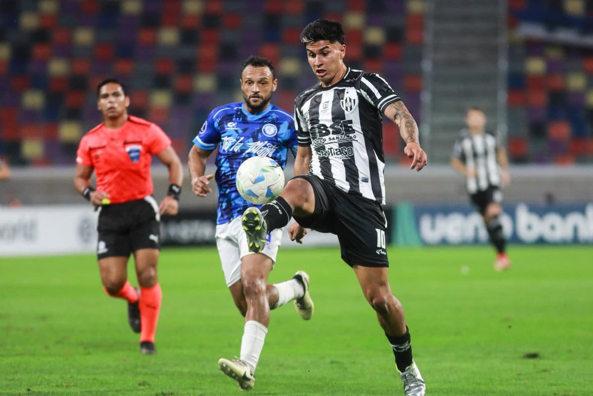 Central Córdoba no pasó del empate ante Cerro Largo en casa
