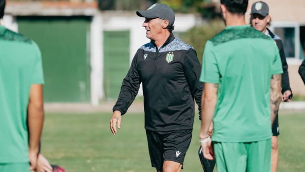 Banfield en busca de sumar de a tres en Rosario frente a Newell’s