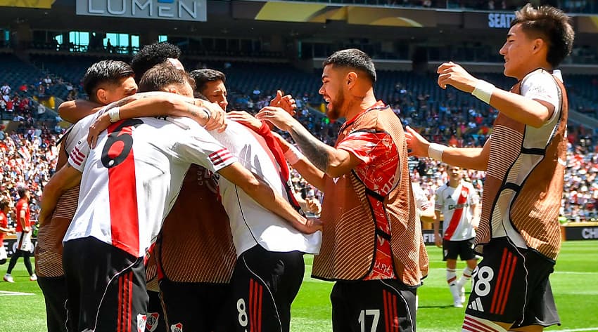 River desató una tormenta de goles en Seattle y empezó su sueño mundialista con autoridad